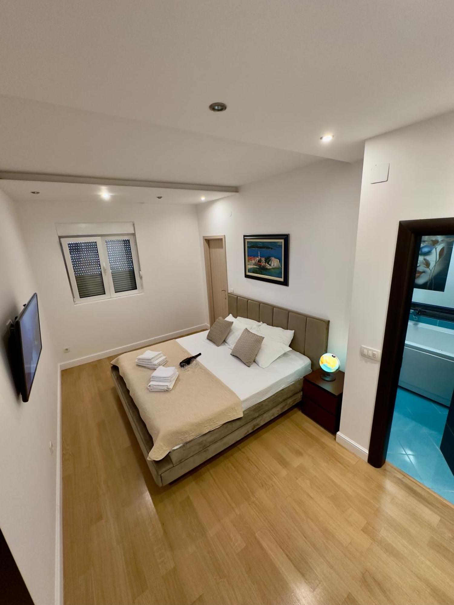 Lux Superior Apartment 120M2 In Heart Of 부드바 외부 사진